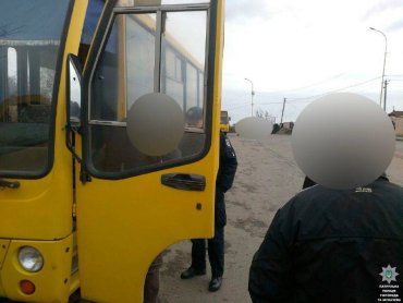 Ужгородські патрульні виявили 20 порушень законодавства з боку "маршрутчиків"