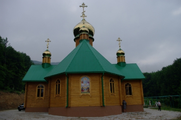 В Иршавском районе освятили новый храм в монастыре