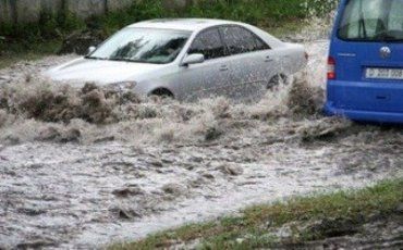 Проливные дожди залили не один город в Украине