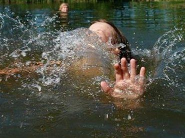 На водоемах Закарпатья за сутки утонули двое детей