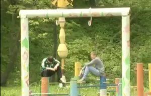 В Свалявском парке молодые парни устроили свой наркопритон