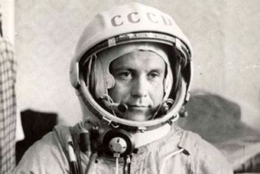 Первый космонавт-украинец Павел Попович