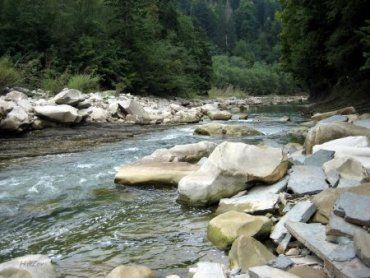 На карпатских реках наблюдаются низкие уровни воды