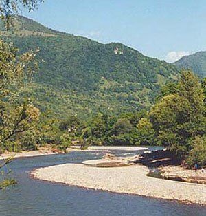 На реках Закарпатья удерживаются низкие уровни воды