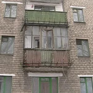 В Ужгороде девочка упала с балкона