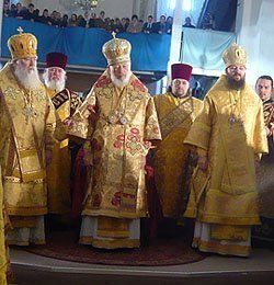 Преосвященнейший Владимир провел богослужения в ряде храмов региона