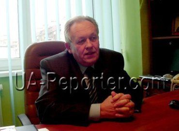 Директор Ужгородського ВПУ торгівлі та технологій харчування Віктор Кощак
