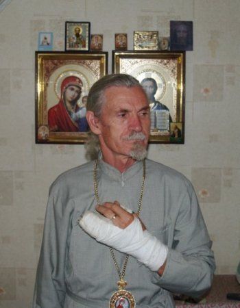 Епископ Василий после избиения епископом Кириллом в Ужгороде 18 июля 2010 года
