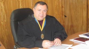 Суддя Михайло Довжанин є дуже відкритим, відвертим і цікавим співбесідником.