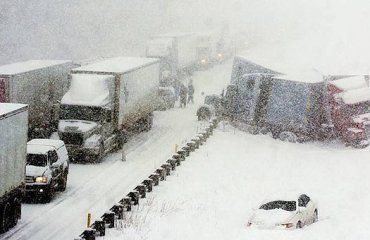 США завалило снегом, есть жертвы