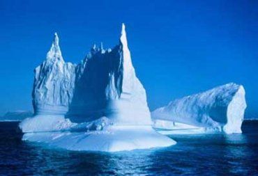 Площадь айсберга - 140 квадратных километров