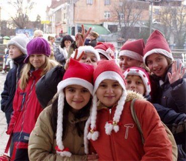 В Ужгороді з'являться 50 дорослих та близько 1000 маленьких Святих Миколаїв