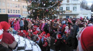 В Ужгороде появятся 50 взрослых и около 1000 маленьких Святых Николаев