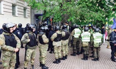 Полиция заблокировала штаб ОУН в Киеве