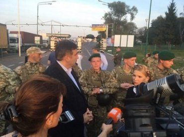 Саакашвили пропустили в "серую зону"