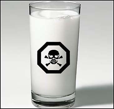 Базарное молоко - угроза здоровью украинцев