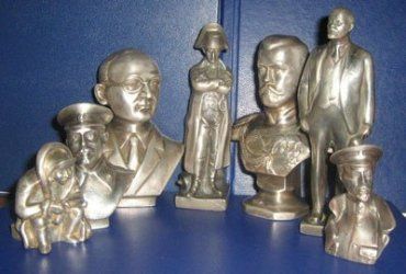 Семь статуэток мужчина вез из Белоруссии для обмена с украинскими коллекционерами.
