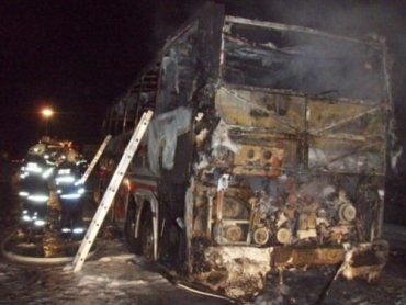 В ночь на воскресенье в Чехии сгорел автобус