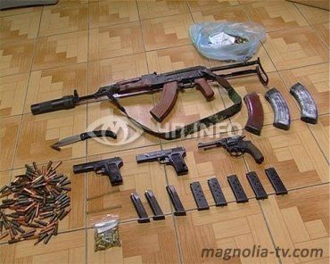 Тернопольские милиционеры поймали закарпатского бизнесмена с арсеналом оружия