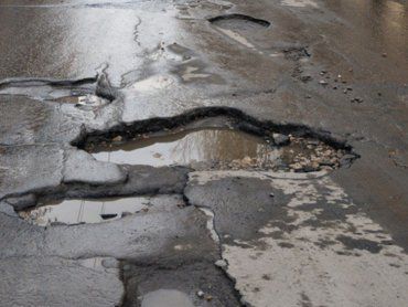 Закарпатські дорожники просять в уряду 4 мільярди на ремонт автошляхів