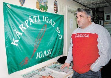 Елемир Кевсегі, редактор угорськомовної газети «Karpati Igaz Szo»