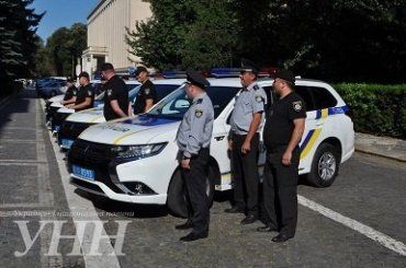 Патрульная полиция Закарпатья получила нагрудные видеокамеры