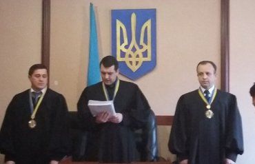 Мукачівський суд продовжив "правосекторівцям" термін тримання під вартою