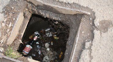 Питання каналізаційних люків давно актуальне для Ужгорода