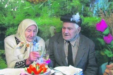 Татьяне Яковлевне 104 года, ее супругу Ивану Павловичу 99