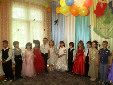 У дитячому садочку Ужгорода випускний вечір був святковим