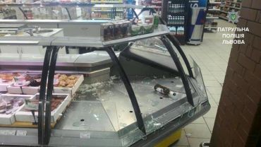 На місці інциденту в одному з супермаркетів Львова.