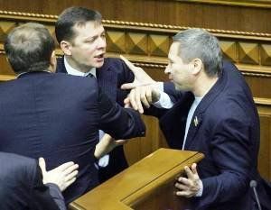 В Раде подрались депутаты от БЮТ и Партии регионов