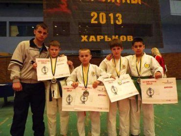 Каратисты Мукачево завоевали 9 наград на Чемпионате Украины