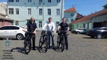 За сприяння Андрія Балоги нова поліція Мукачева отримала сучасні велосипеди.