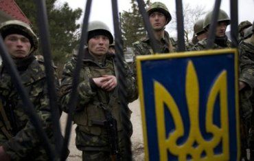 Заблокированные в Крыму украинские военные ...
