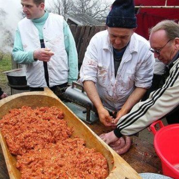 В селе Геча Береговского района - фестиваль свинорезов