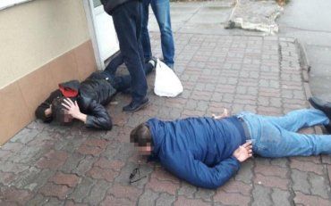 В Киеве задержали хакерскую группировку которая украла больше миллиона гривен