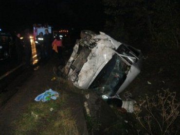 ДТП на Закарпатье: микроавтобус перевернулся, погибли люди