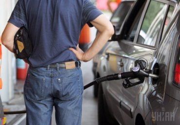 Автозаправочные станции не видят поводов снижать цены на топливо