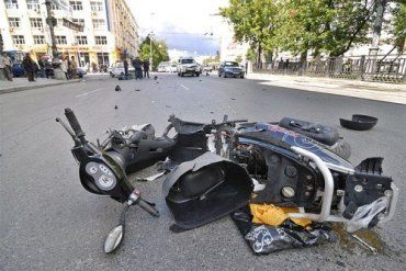 В Мукачевском районе пьяный водитель скутера въехал в «ЗИЛ»