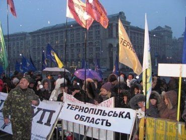 Без головы Азарова предприниматели с Майдана уже не уйдут