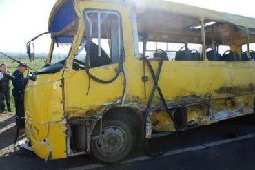 Во Львове автобус с паломниками попал в ДТП : семеро погибших