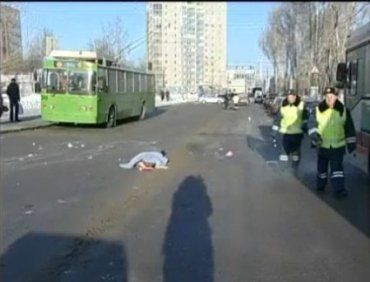 В Перми ГАИ ищут свиделей страшного ДТП, погиб пешеход