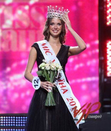 19-летняя Ярослава Куряча из Винницы - "Мисс Украина-2011"