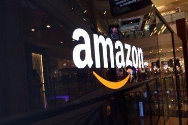 "Укрпошта" планує привести в Україну Amazon