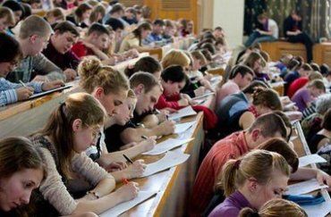 У вишів України з’явилися труднощі з набором студентів