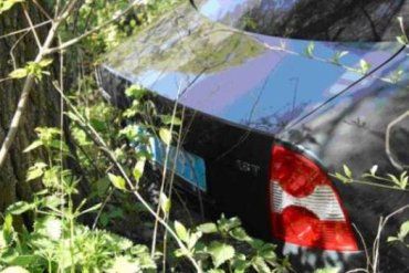 В Закарпатье милицейский VW Passat снес Nivu на бешеной скорости