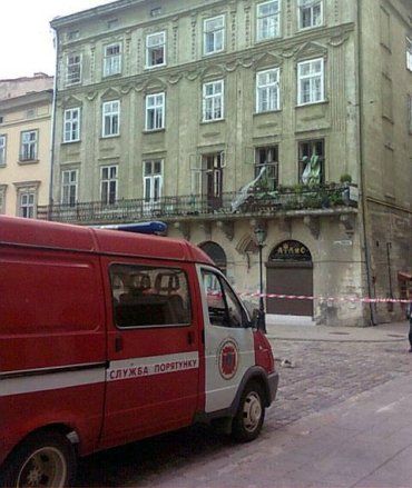 В центре Львова в жилом доме произошел взрыв