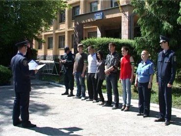 В Ужгороде студенты патрулируют улицы вместе с милицией