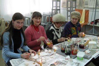В Ужгороде расскажут о мастерклассе по росписи писанок и предпасхальной выставке